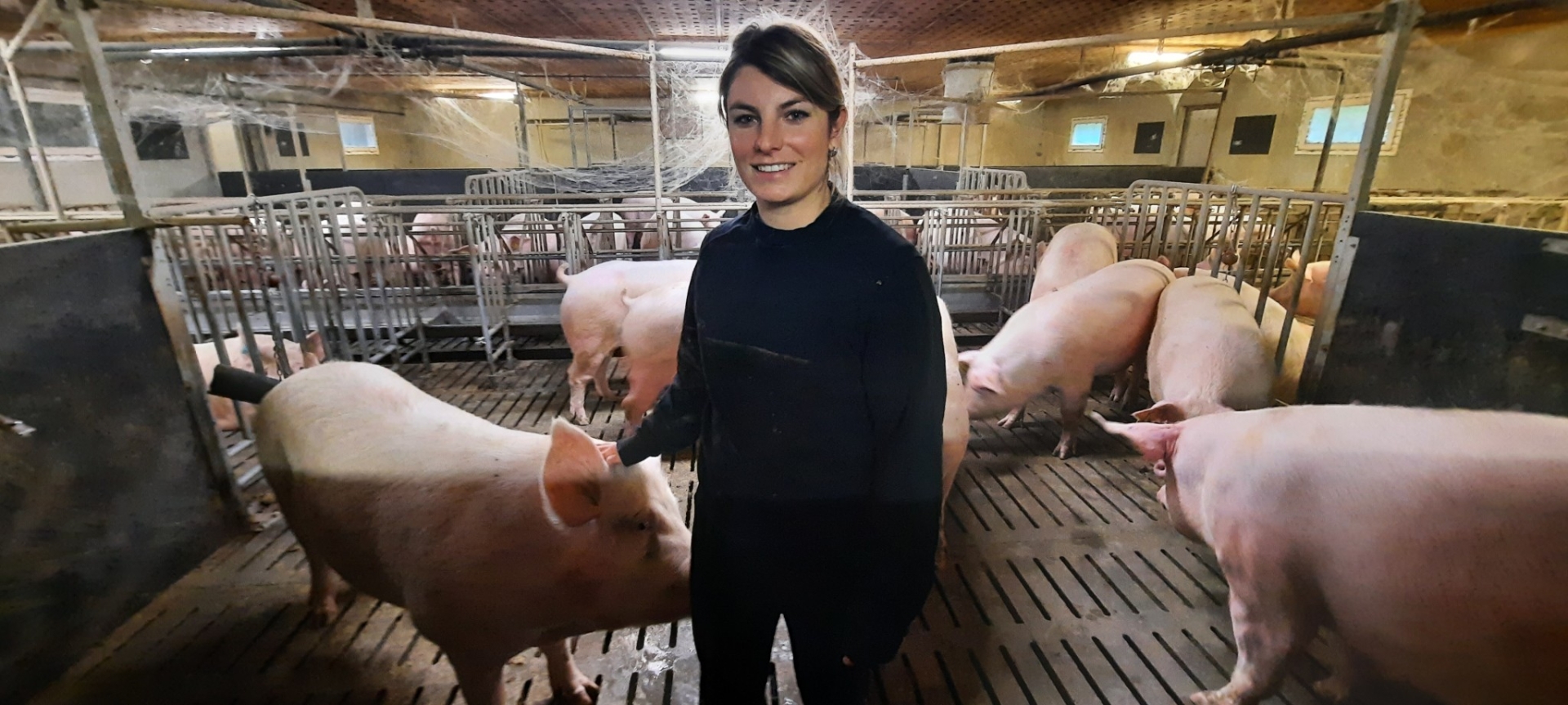 Dorine Chamonal, 25 ans, éleveuse porcine à Saint-Martin-du-Mont