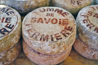 Les IGP tomme, emmental et raclette de Savoie demandent l’AOP
